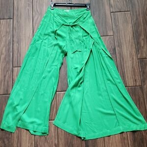 Elegant Green Wide-Leg Pants